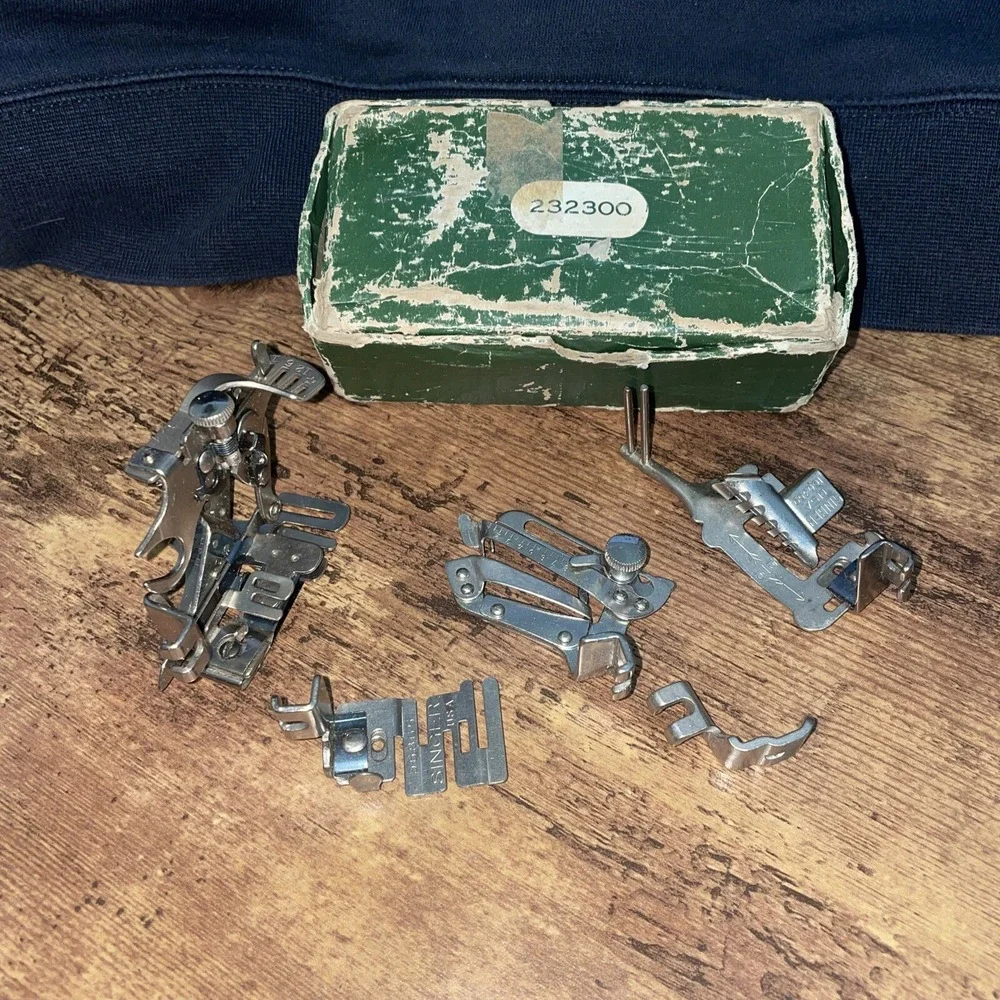 Vintage Singer Sewing Machine Attachments 5 Parts With Box # 121899